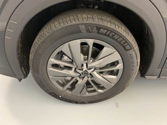 Peugeot 5008 HYBRID 145 CH E-DCS6 ALLURE Noir Perla Nera