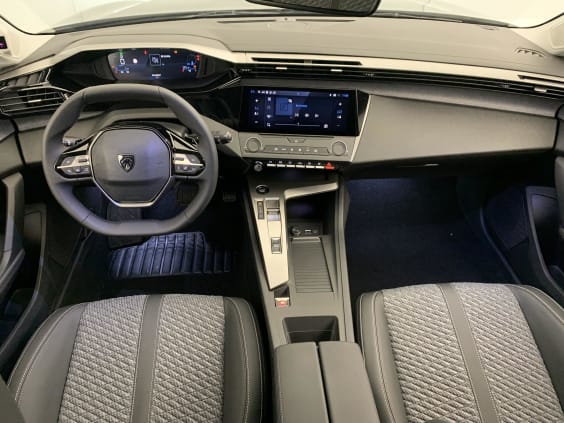 Peugeot 308 NOUVELLE BLUEHDI 130CH S&S EAT8 ALLURE Noir Perla Nera