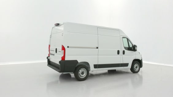 Peugeot Boxer BOXER L2H2 3.3 2.2 BlueHDi 140ch Blanc Icy