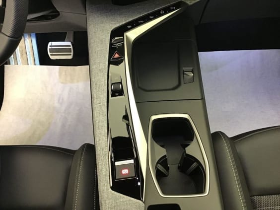 Peugeot 3008 Phase 4 Gt 1.2 HYBRID 145 Blanc Okenite
