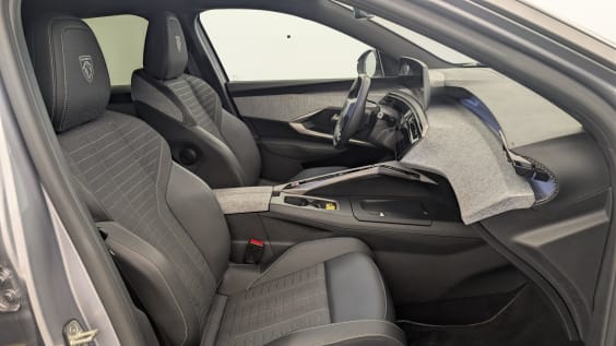 Peugeot 3008 Hybrid 145 e-DCS6 GT Gris Artense / Toit Noir
