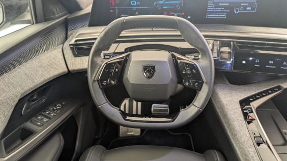 Peugeot 3008 Hybrid 145 e-DCS6 GT Gris Artense / Toit Noir