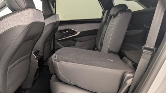 Peugeot 5008 HYBRID 145 CH E-DCS6 ALLURE Blanc Okenite