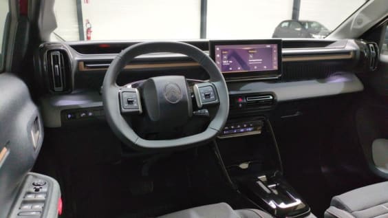 Citroën C3 Aircross Nouveau C3 Aircross Hybride 145 ch Aut Plus Rouge Elixir / Toit Noir
