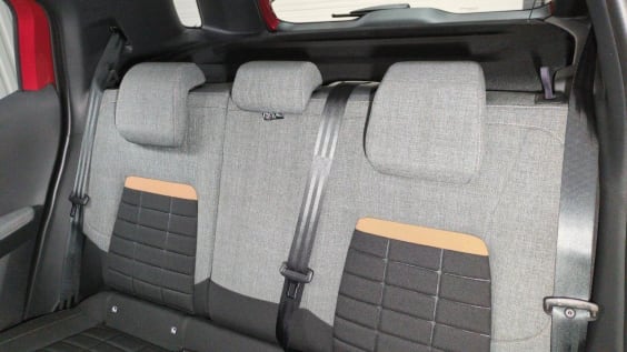 Citroën C3 Aircross Nouveau C3 Aircross Hybride 145 ch Aut Plus Rouge Elixir / Toit Noir