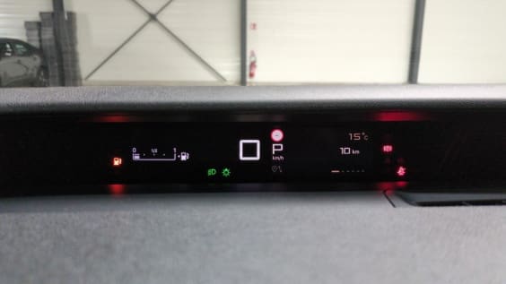 Citroën C3 Aircross Nouveau C3 Aircross Hybride 145 ch Aut Plus Rouge Elixir / Toit Noir