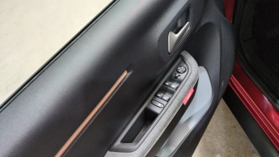 Citroën C3 Aircross Nouveau C3 Aircross Hybride 145 ch Aut Plus Rouge Elixir / Toit Noir