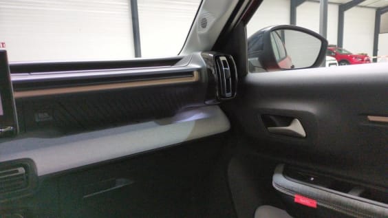 Citroën C3 Aircross Nouveau C3 Aircross Hybride 145 ch Aut Plus Rouge Elixir / Toit Noir