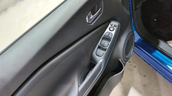 Nissan JUKE Juke HYBRID 143 N-Connecta Bleu Magnetique / Toit Noir