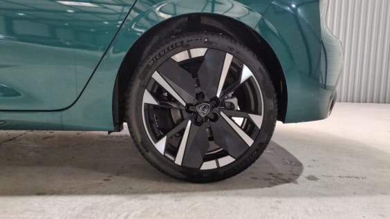 Peugeot 308 NOUVELLE 308 Hybrid 145 e-DCS6 GT Bleu Lagoa