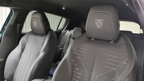 Peugeot 308 NOUVELLE 308 Hybrid 145 e-DCS6 GT Bleu Lagoa