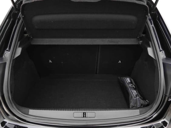 Peugeot 208 Hybrid 136 e-DCS6 GT Noir