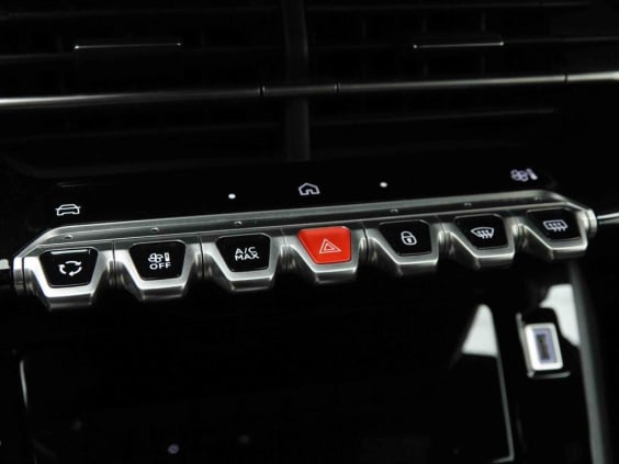 Peugeot 208 Hybrid 136 e-DCS6 GT Noir