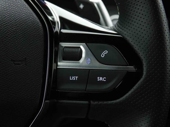 Peugeot 208 Hybrid 136 e-DCS6 GT Noir