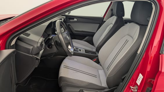 Seat Leon 2.0 TDI 150 DSG7 STYLE Rouge Passion