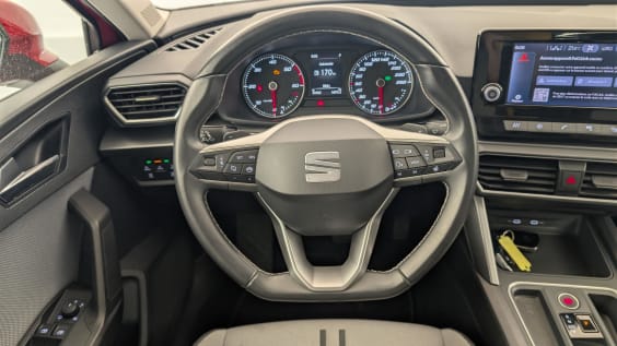 Seat Leon 2.0 TDI 150 DSG7 STYLE Rouge Passion
