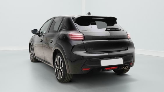 Peugeot 208 Hybrid 136 e-DCS6 GT Noir