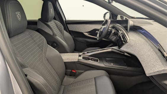 Peugeot 3008 Hybrid 145 e-DCS6 GT Gris Artense / Toit Noir