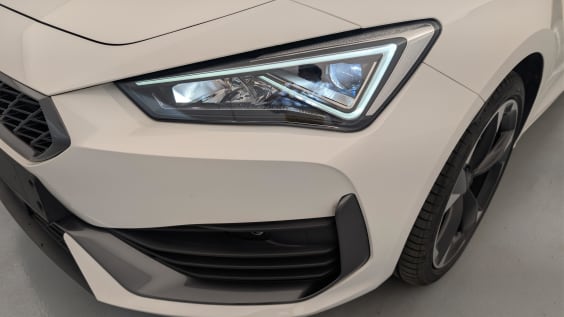 Cupra LEON Sportstourer 2.0 TDI 150 ch DSG7 V Blanc Candy