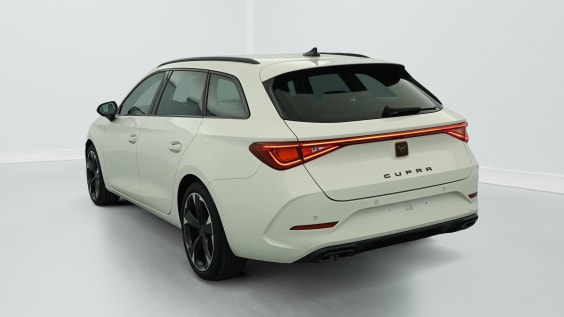 Cupra LEON Sportstourer 2.0 TDI 150 ch DSG7 V Blanc Candy