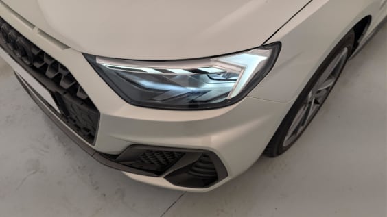 Audi A1 Sportback 30 TFSI 116 ch BVM6 Design Argent Rosé / Toit Noir