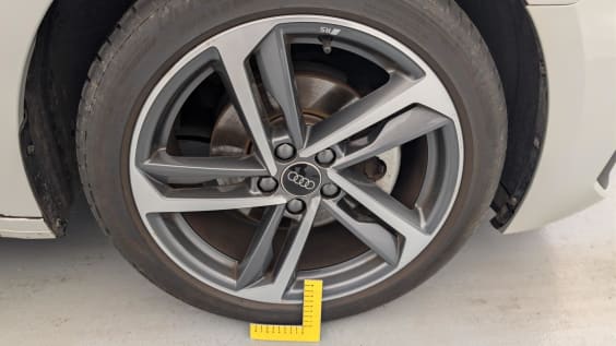 Audi A1 Sportback 30 TFSI 116 ch BVM6 Design Argent Rosé / Toit Noir