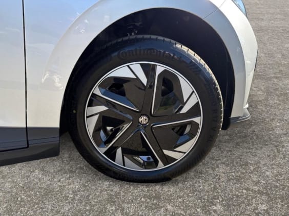 MG MG4 51 KWh 170 cv Standard Gris Métallisé