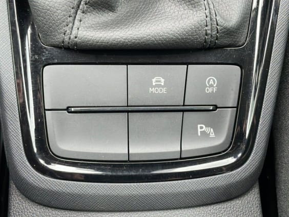 Skoda Kamiq KAMIQ 1.0 TSI 115CH DSG7 SELECTION Blanc Glacier