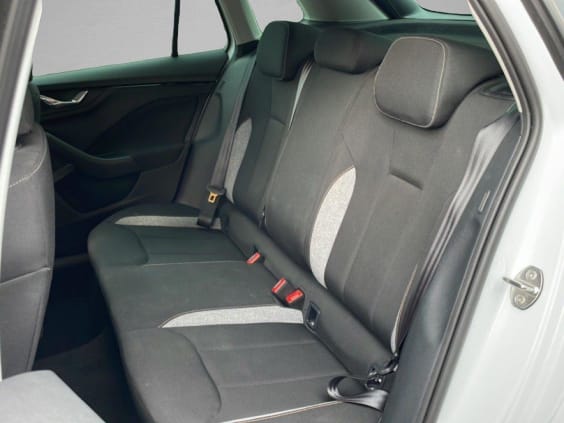 Skoda Kamiq KAMIQ 1.0 TSI 115CH DSG7 SELECTION Blanc Glacier