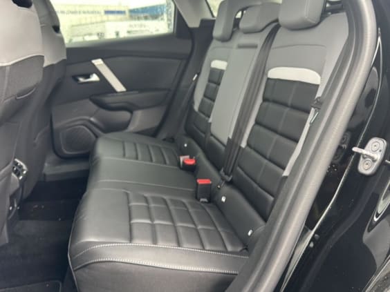 Citroën C4 1.2 hybride 145 max automatique Noir