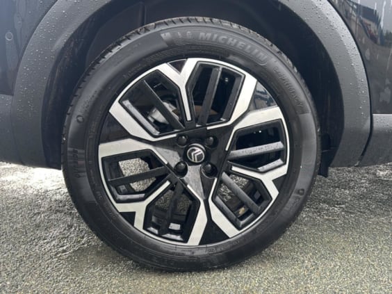 Citroën C4 1.2 hybride 145 max automatique Noir