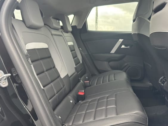 Citroën C4 1.2 hybride 145 max automatique Noir