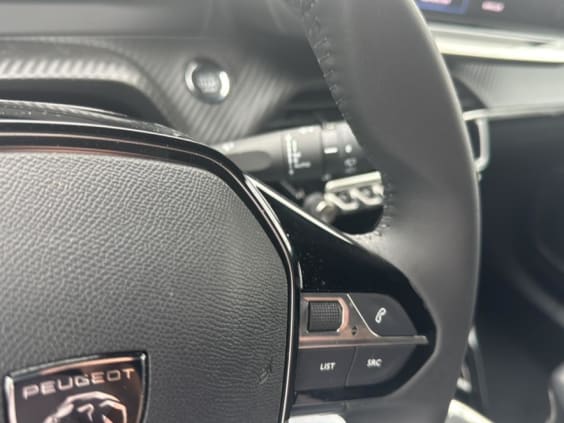 Peugeot 2008 1.2 100 allure Gris Sellenium