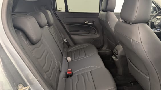 Jeep Avenger 1.2 Turbo T3 110 ch e-Hybrid BVR6 Summit Granite / Toit Volcano