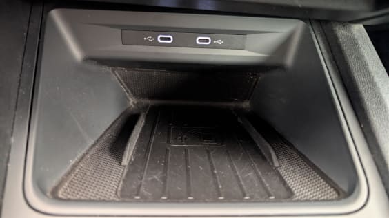 Seat Leon E-HYBRID 204 CH DSG6 FR Noir Minuit