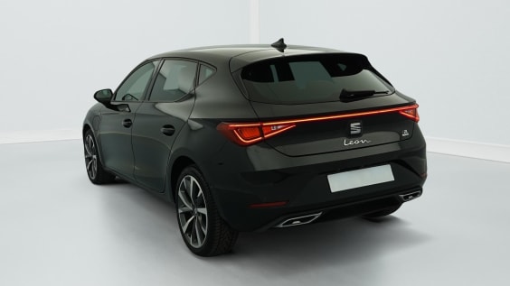Seat Leon E-HYBRID 204 CH DSG6 FR Noir Minuit