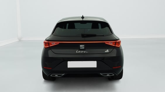 Seat Leon E-HYBRID 204 CH DSG6 FR Noir Minuit