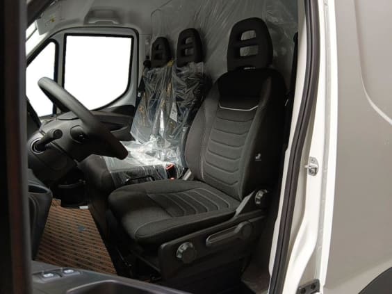 Iveco Daily 35S16 2.3 V12 156CV Blanc