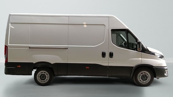 Iveco Daily 35S16 2.3 V12 156CV Blanc