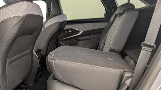 Peugeot 5008 HYBRID 145 CH E-DCS6 ALLURE Gris Artense