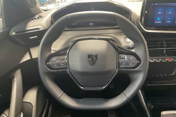 Peugeot 2008 100 S&S BVM6 Allure Noir Perla Nera