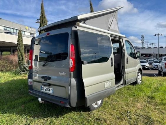 Glenan Horizon Van 4 RENAULT TRAFIC 2.0 DCI 115 CV  BVM6 Beige Sable