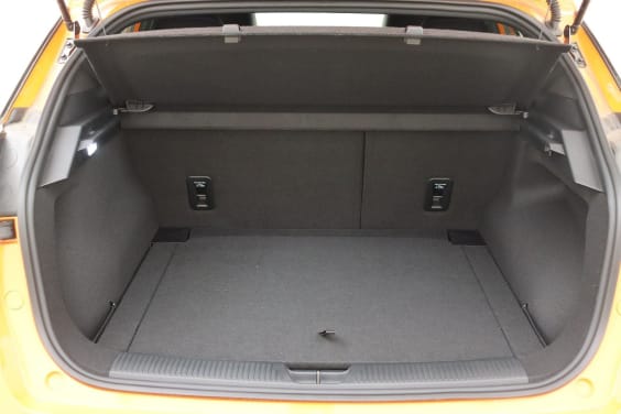 MG MG4 Trophy Extended Range EV 77 kWh 6AT RWD Orange