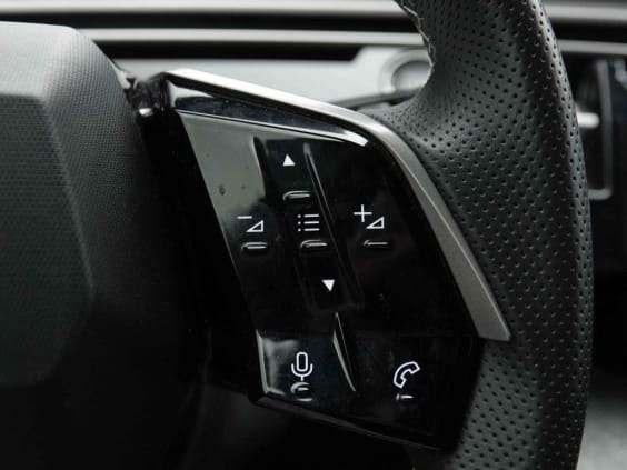 Peugeot 5008 HYBRID 145 AUT GT 7PL Bleu