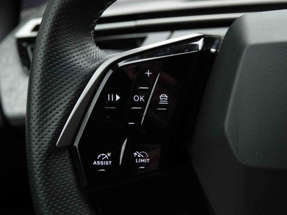 Peugeot 5008 HYBRID 145 AUT GT 7PL Bleu