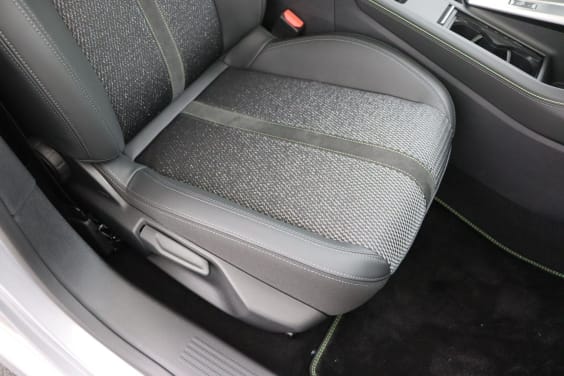 Peugeot 308 GT Hybrid 145 e-DCS6 Grey