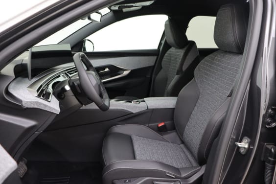 Peugeot 5008 Allure Hybrid 145 e-DCS6 Grey