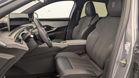Peugeot 3008 Hybrid 145 e-DCS6 GT Gris Artense / Toit Noir