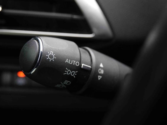 Peugeot 3008 130 ALLURE EAT8 Gris