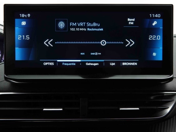 Peugeot 3008 130 ALLURE EAT8 Bleu